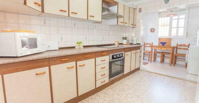 Apartamento Villa De Rota - Vista Mar, 135M2, Terraza, Sat Tv Y Mas 外观 照片
